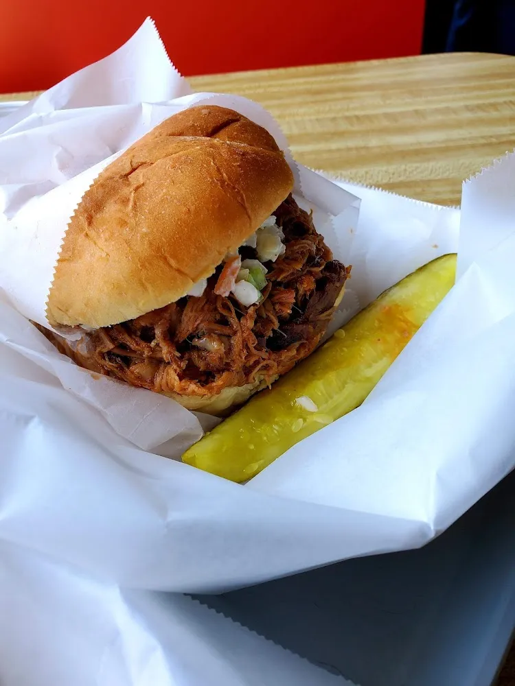 Pulled Pork Sandwich Platter